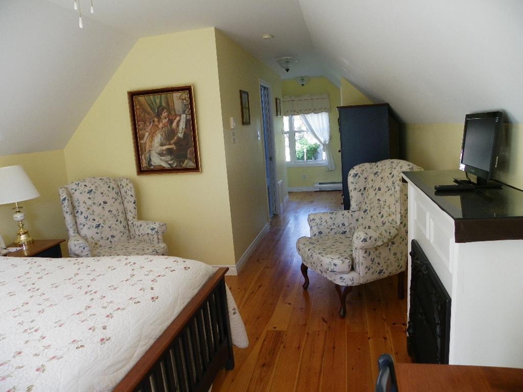 The Colonel'S In Bed And Breakfast Fredericton Pokoj fotografie