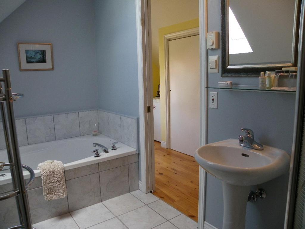 The Colonel'S In Bed And Breakfast Fredericton Pokoj fotografie