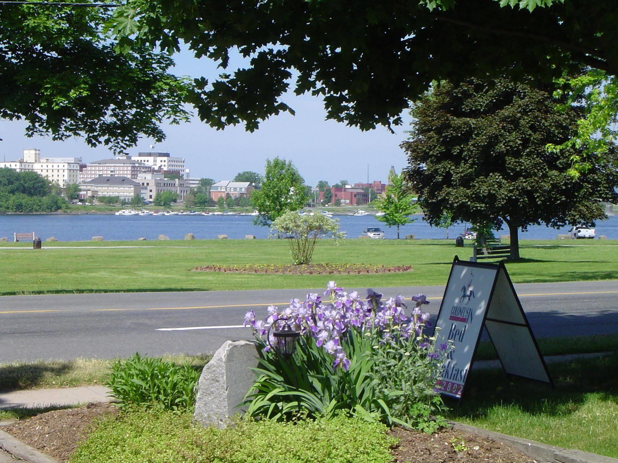 The Colonel'S In Bed And Breakfast Fredericton Exteriér fotografie