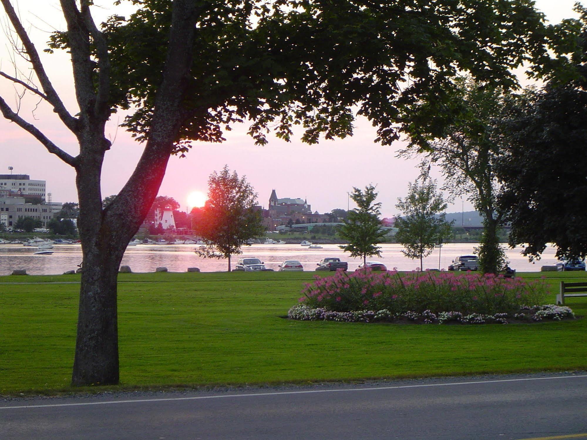 The Colonel'S In Bed And Breakfast Fredericton Exteriér fotografie